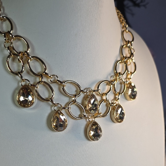 Paparazzi Gold Teardrop Necklace - Picture 2 of 7